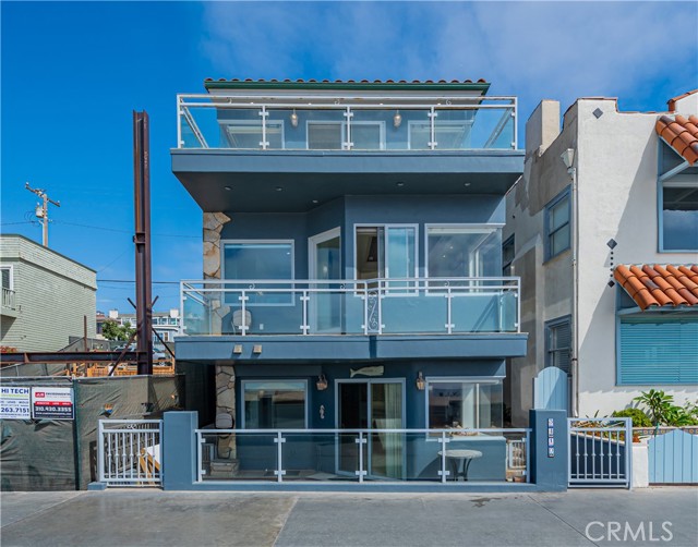 3410 The Strand, Hermosa Beach, California 90254, 3 Bedrooms Bedrooms, ,1 BathroomBathrooms,Residential,Sold,The Strand,IN22210805