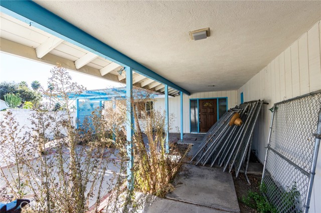 4101 Calle Mayo, San Clemente CA: https://media.crmls.org/medias/cee77473-fde0-4312-8210-71f01b12cd19.jpg