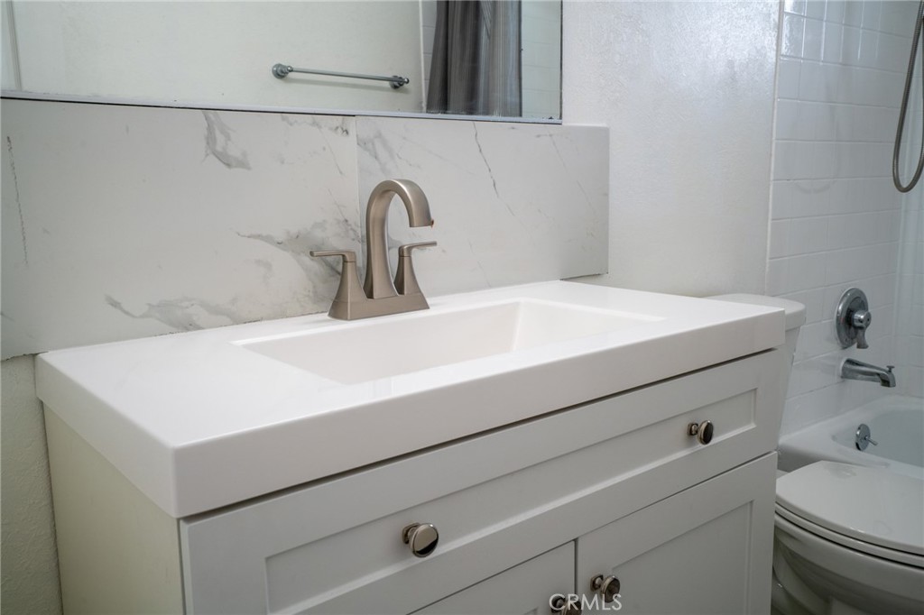 MLS #OC26052256 image #16