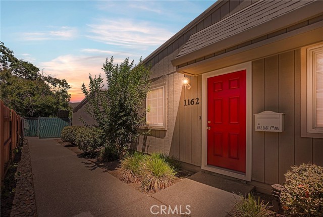 Detail Gallery Image 3 of 46 For 1162 E 1st Ave, Chico,  CA 95926 - 3 Beds | 1/1 Baths