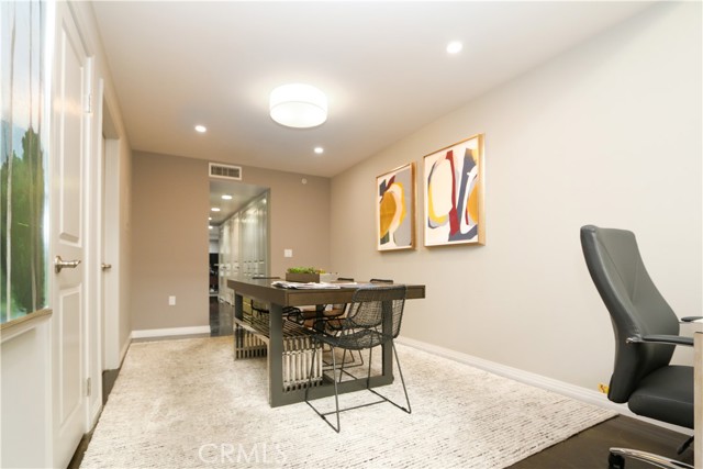 Detail Gallery Image 10 of 33 For 125 N Raymond Ave #412,  Pasadena,  CA 91103 - 2 Beds | 2 Baths