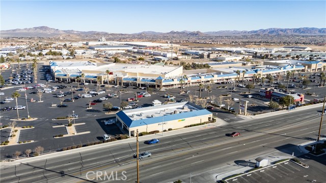 Image 5 of 10 For 17080 Bear Valley Road