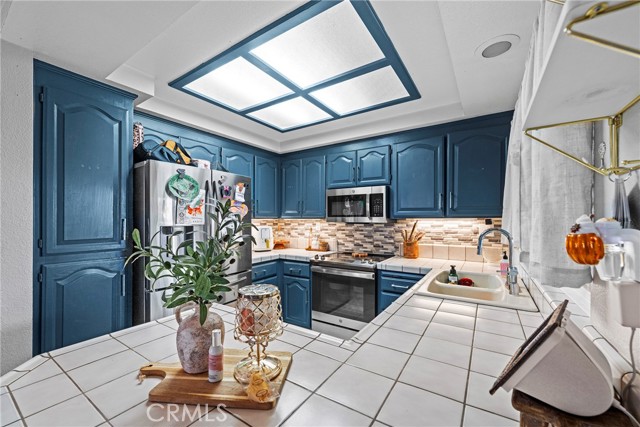 Detail Gallery Image 8 of 22 For 1586 El Camino De Vida, Hollister,  CA 95023 - 4 Beds | 2 Baths