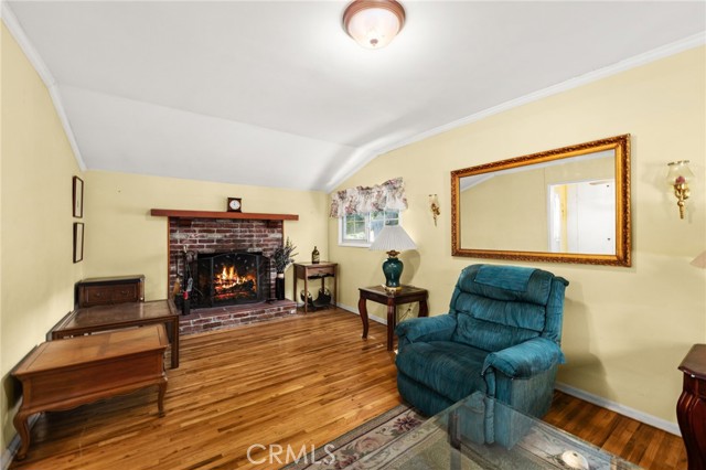 Detail Gallery Image 13 of 38 For 2415 Graydon Ave, Monrovia,  CA 91016 - 3 Beds | 2 Baths