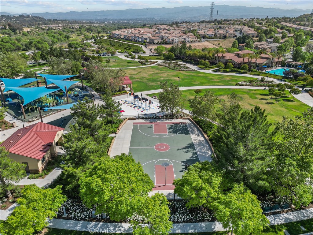 https://media.crmls.org/medias/cee9f039-3285-4aa4-bbfa-52e593e36cd0.jpg?preset=X-Large