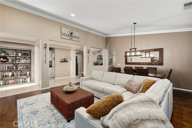 Detail Gallery Image 11 of 48 For 1784 Pinnacle, Upland,  CA 91784 - 3 Beds | 2/1 Baths