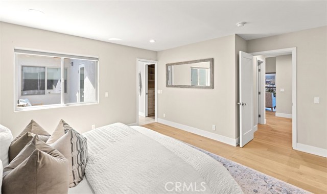 Ceea142b E542 4913 Bc5d F7aeefd7b100