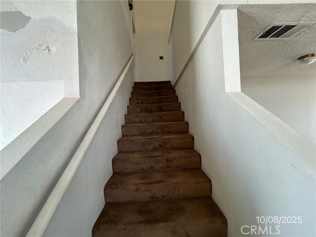 Detail Gallery Image 11 of 16 For 22677 South, Apple Valley,  CA 92307 - 3 Beds | 2 Baths