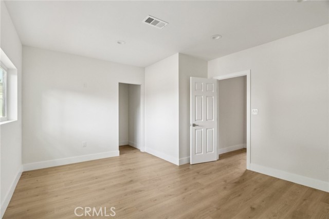 8040 Troost Avenue, North Hollywood CA: https://media.crmls.org/medias/ceea78ff-5f92-4b49-84f8-8c0057f86500.jpg