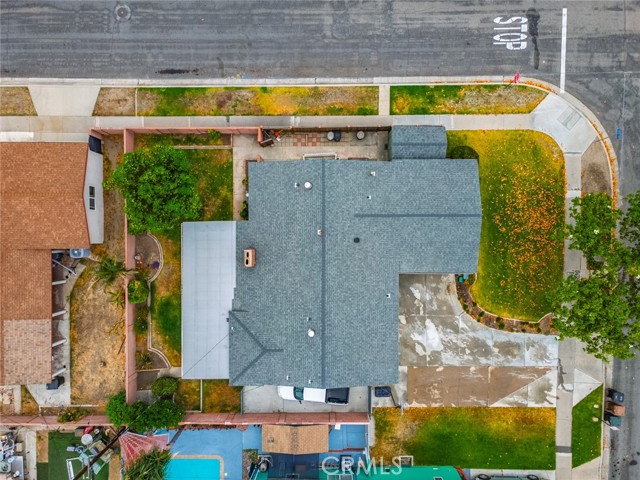 1501 W Baker Avenue, Fullerton CA: https://media.crmls.org/medias/ceead778-c18d-47c1-b96e-cdcd4c67c5aa.jpg