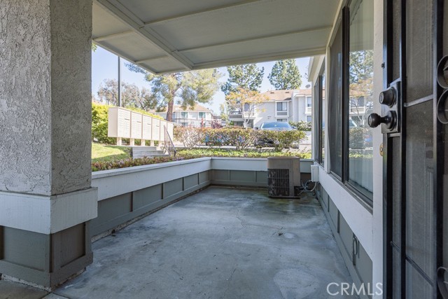 Detail Gallery Image 4 of 29 For 22194 Cedar Pointe 1b,  Lake Forest,  CA 92630 - 2 Beds | 1 Baths