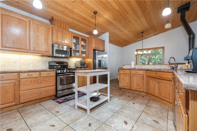 Image 32 of 70 For 9914 Flyrod Drive