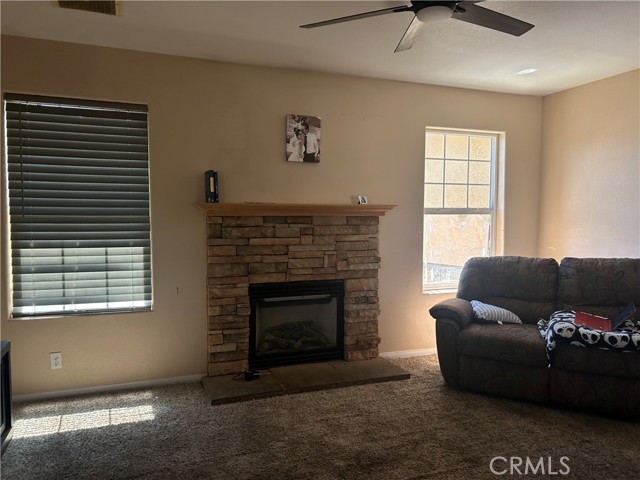 Detail Gallery Image 9 of 12 For 1301 W Willow, Ridgecrest,  CA 93555 - 3 Beds | 2 Baths