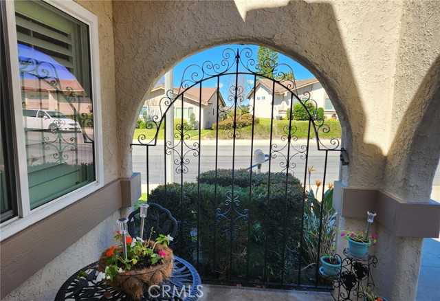 Detail Gallery Image 3 of 23 For 28112 Calle Casal, Mission Viejo,  CA 92692 - 2 Beds | 2 Baths