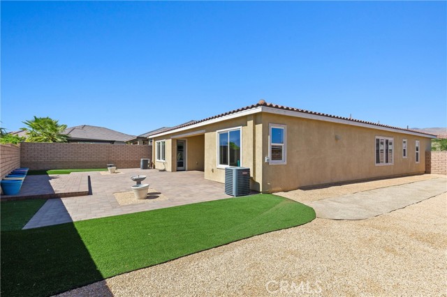 Detail Gallery Image 3 of 43 For 85747 Molvena Dr., Indio,  CA 92203 - 2 Beds | 2/1 Baths