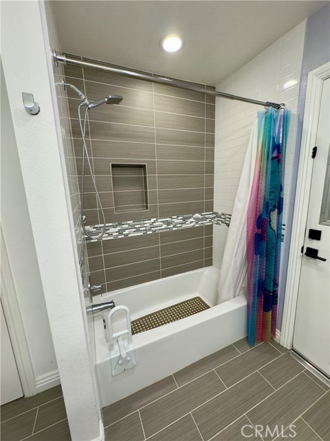 Detail Gallery Image 30 of 57 For 629 E Riverview Ave, Orange,  CA 92865 - 4 Beds | 2 Baths