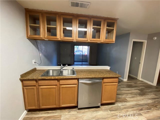 Detail Gallery Image 10 of 28 For 1114 Nord Ave #11,  Chico,  CA 95926 - 3 Beds | 2 Baths