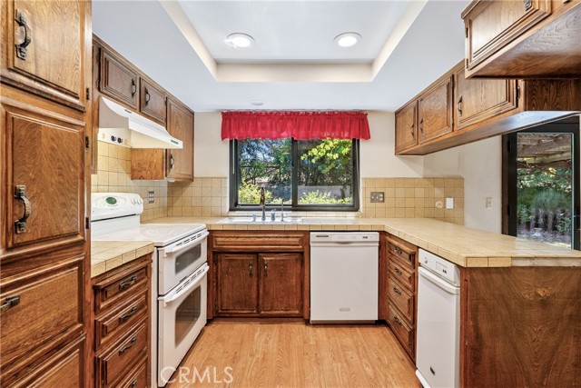2480 Ardilla Road, Atascadero CA: https://media.crmls.org/medias/ceed43e9-e55a-4d5c-b4f3-4827c9b04828.jpg