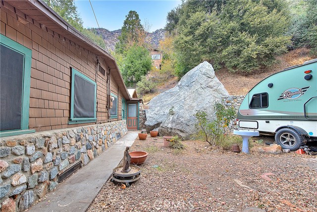 Detail Gallery Image 12 of 75 For 6818 Mt Baldy Rd, Mt Baldy,  CA 91759 - 2 Beds | 1 Baths