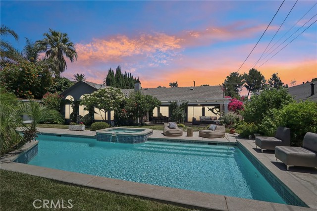 Detail Gallery Image 33 of 42 For 12131 Woodley Ave, Granada Hills,  CA 91344 - 4 Beds | 2/1 Baths