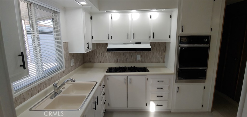 MLS #OC26112452 image #6