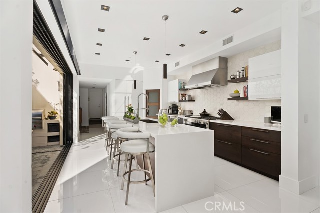 Detail Gallery Image 12 of 50 For 605 Marigold Ave, Corona Del Mar,  CA 92625 - 4 Beds | 5 Baths