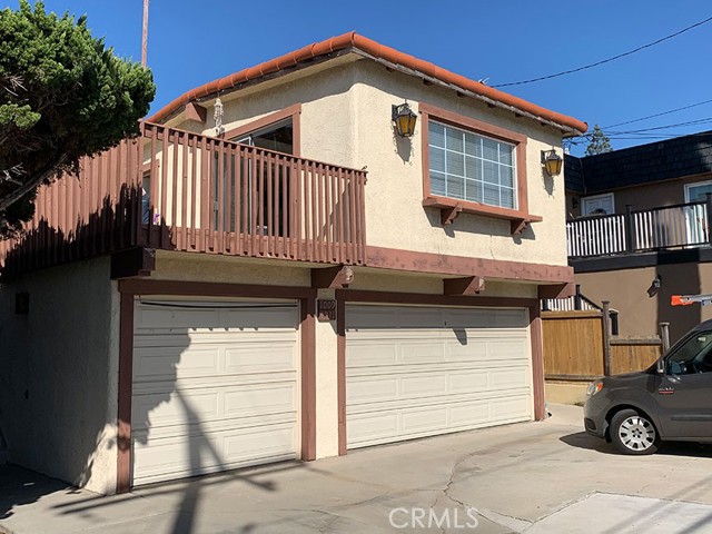 1009 5th Street, Hermosa Beach, California 90254, 5 Bedrooms Bedrooms, ,3 BathroomsBathrooms,Residential,Sold,5th,SB23055335