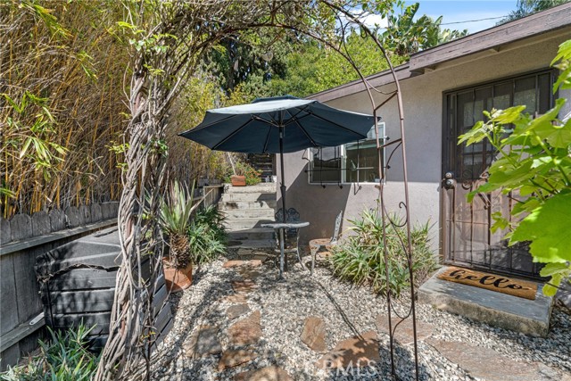 3611 Loosmore Street, Los Angeles CA: https://media.crmls.org/medias/cef051e3-dda9-49d9-bebc-0d2a660b5657.jpg