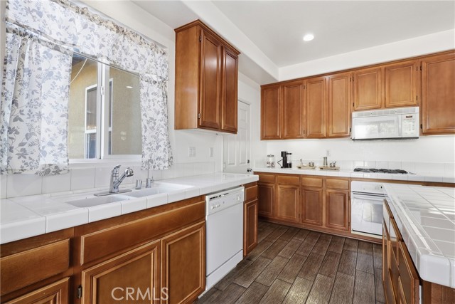 Detail Gallery Image 16 of 40 For 3609 Pyramid Trail, Perris,  CA 92570 - 4 Beds | 3 Baths