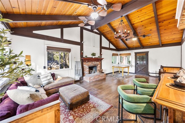 767 Big Oak, Crestline, CA 92325