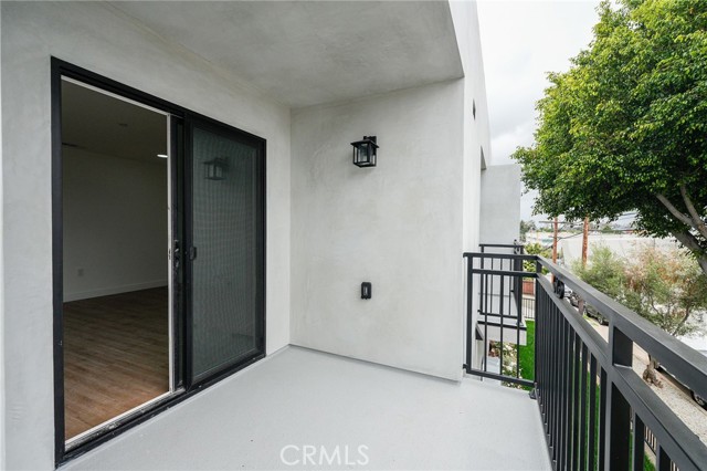 500 N Brannick Avenue, Los Angeles CA: https://media.crmls.org/medias/cef161b5-80a1-4cd8-b92a-8eca83a3d476.jpg