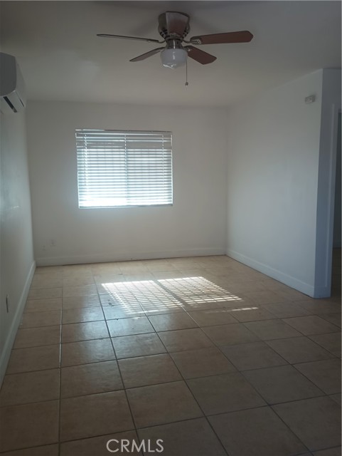 Detail Gallery Image 9 of 9 For 687 Karesh Ave #3,  Pomona,  CA 91767 - 2 Beds | 1 Baths