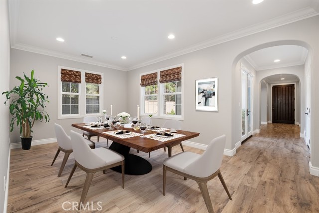 20 Townsend, Irvine CA: https://media.crmls.org/medias/cef216b4-c887-4b29-abc4-5ae13edd9bd0.jpg