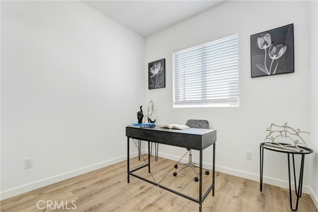 Detail Gallery Image 14 of 16 For 6754 Ben Ave, North Hollywood,  CA 91605 - 4 Beds | 3/1 Baths