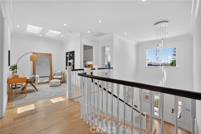 8056 Kentwood Avenue, Los Angeles CA: https://media.crmls.org/medias/cef2ba36-aa9a-43cb-aeaa-233b021b1d43.jpg