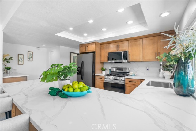 634 Pinehurst Avenue, Placentia CA: https://media.crmls.org/medias/cef2fe3c-efee-4621-a766-2b81cef4960e.jpg