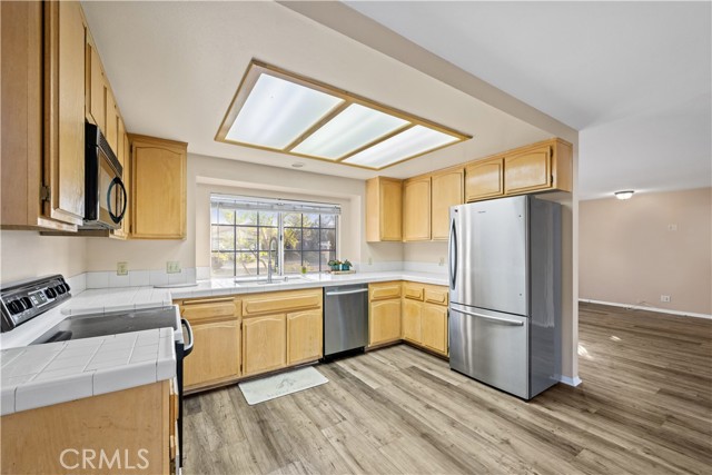 Detail Gallery Image 12 of 40 For 30340 Channel Way Dr, Canyon Lake,  CA 92587 - 3 Beds | 2/1 Baths