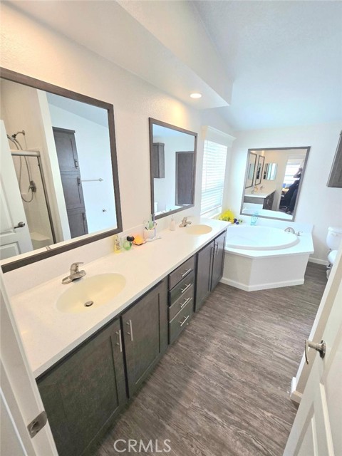 Detail Gallery Image 18 of 30 For 21851 Newland St #222,  Huntington Beach,  CA 92646 - 4 Beds | 2 Baths