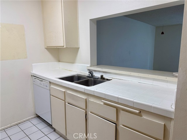 5460 White Oak Avenue, Encino CA: https://media.crmls.org/medias/cef3c162-ce42-44c9-8a19-971d53696f2b.jpg