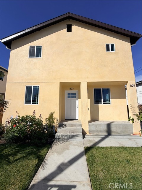 Detail Gallery Image 3 of 21 For 823 W G, Wilmington,  CA 90744 - – Beds | – Baths