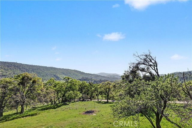 Detail Gallery Image 8 of 75 For 5612 Gold Creek, Mariposa,  CA 95338 - 3 Beds | 2 Baths