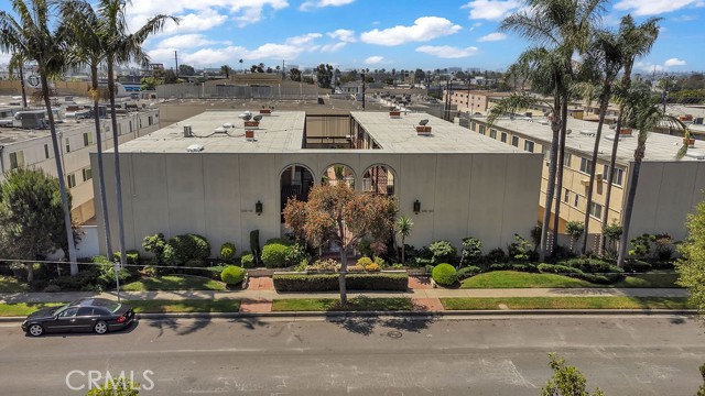 Detail Gallery Image 1 of 28 For 5348 Fairview Bld #3,  Ladera Heights,  CA 90056 - 2 Beds | 2/1 Baths