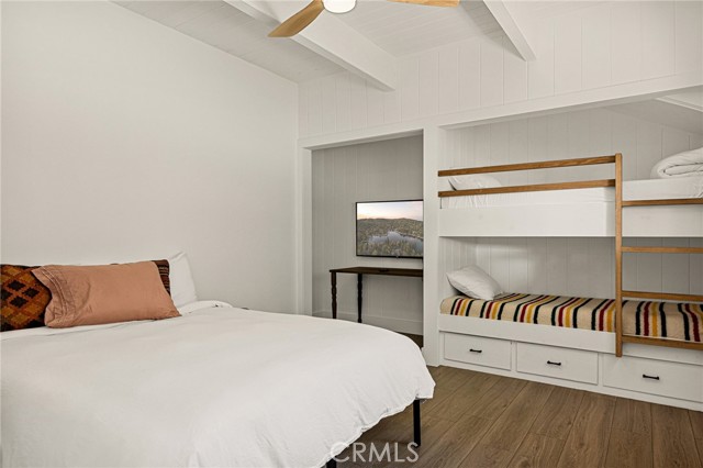 Detail Gallery Image 10 of 24 For 27255 Bernina, Lake Arrowhead,  CA 92352 - 3 Beds | 3 Baths