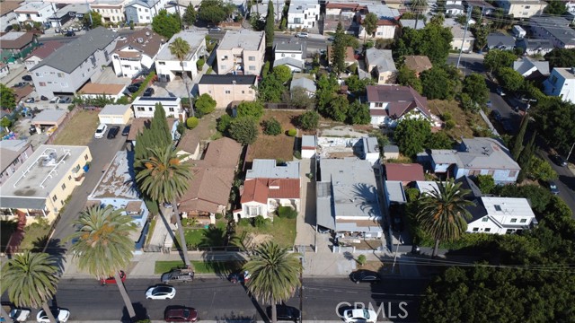 701 N Rampart Boulevard, Los Angeles CA: https://media.crmls.org/medias/cef5ba5c-8d67-469a-b236-e83024a7501c.jpg