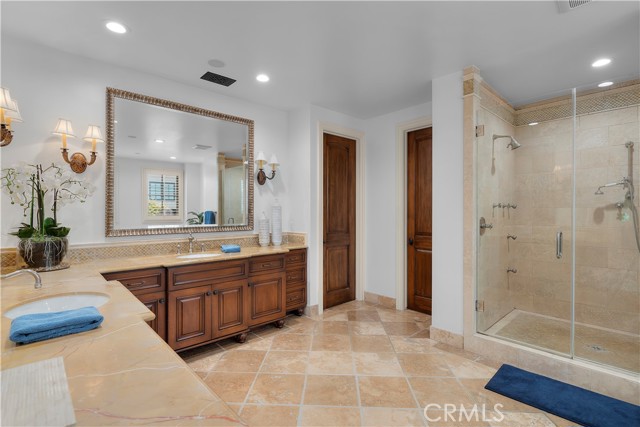 114 N Ardmore Avenue, Manhattan Beach CA: https://media.crmls.org/medias/cef5d576-3c3f-4a56-9ac2-87a3f9a59f28.jpg