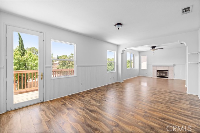 Detail Gallery Image 14 of 29 For 39221 Chantilly Ln, Palmdale,  CA 93551 - 5 Beds | 4 Baths