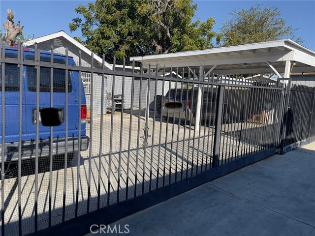 9536 Compton, Los Angeles CA: https://media.crmls.org/medias/cef69812-bf9f-4fa7-ae40-da5d0828dad1.jpg