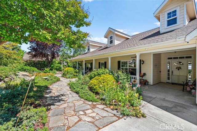 Detail Gallery Image 7 of 75 For 13678 Scenic Crest Dr, Yucaipa,  CA 92399 - 4 Beds | 2/1 Baths
