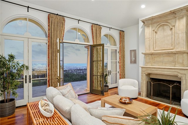 6337 Via Colinita, Rancho Palos Verdes CA: https://media.crmls.org/medias/cef82df2-4518-4e10-8ce2-9fe884324181.jpg
