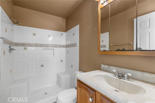 Detail Gallery Image 17 of 33 For 6300 Ringwood St, Bakersfield,  CA 93313 - 3 Beds | 2 Baths